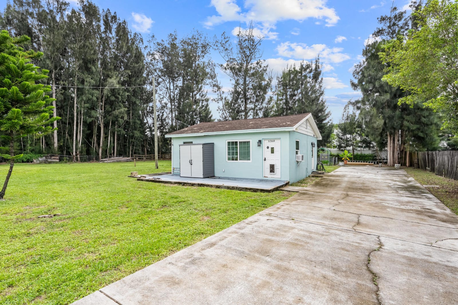6368 Bishoff Road, West Palm Beach, FL 33413 photo 3