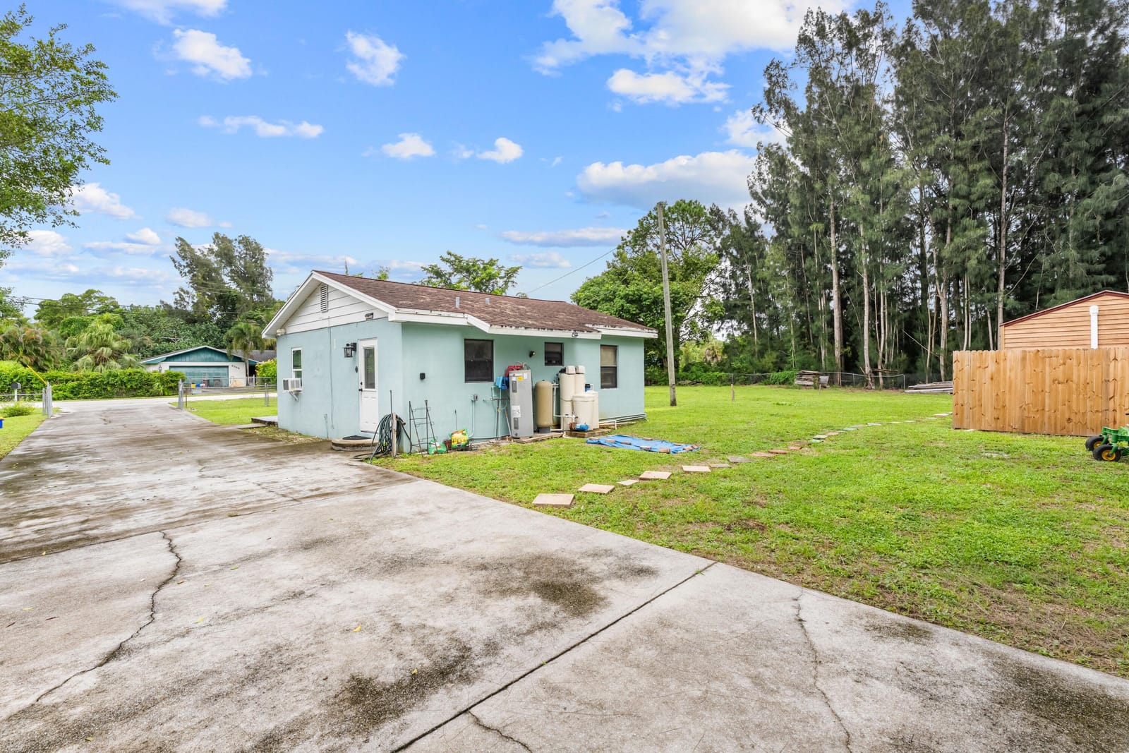 6368 Bishoff Road, West Palm Beach, FL 33413 photo 5