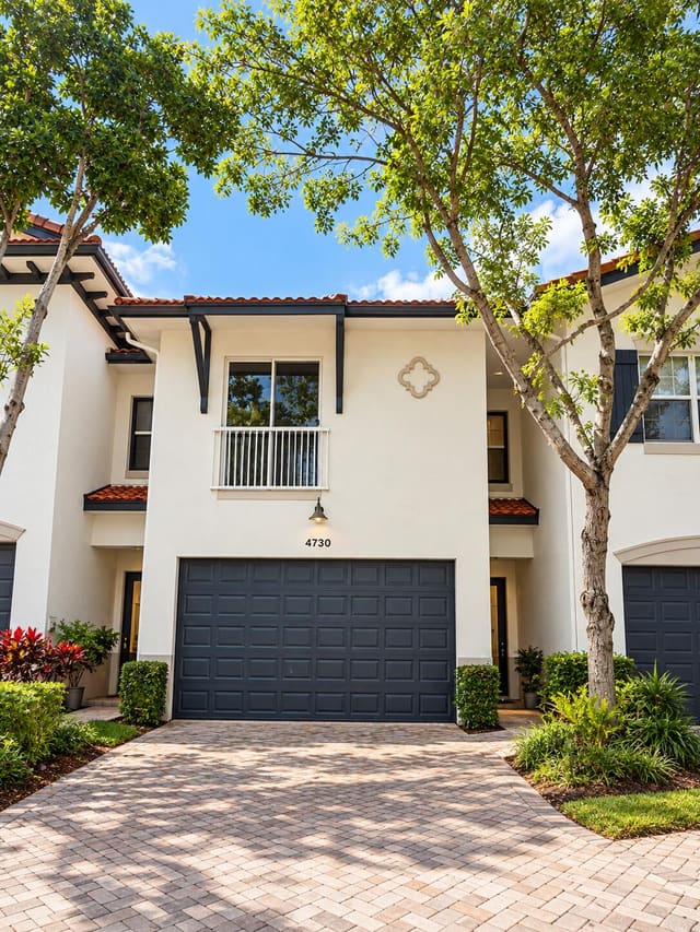 4730 S PRIVE Circle, Delray Beach, FL 33445