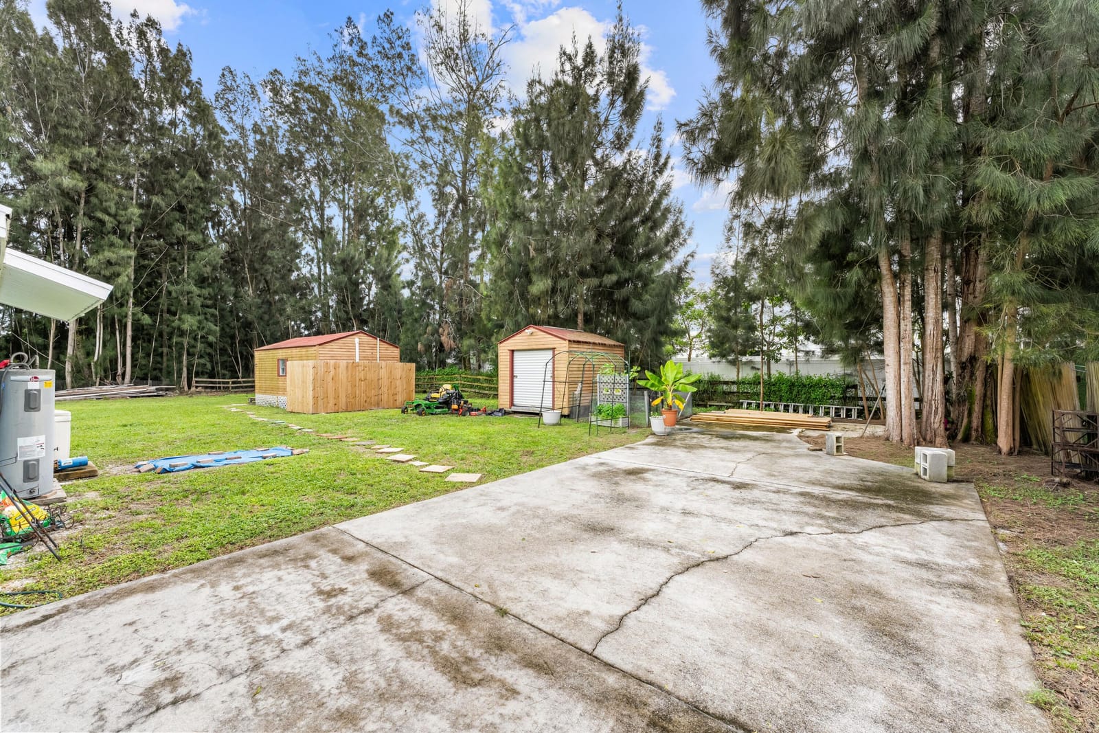 6368 Bishoff Road, West Palm Beach, FL 33413 photo 4