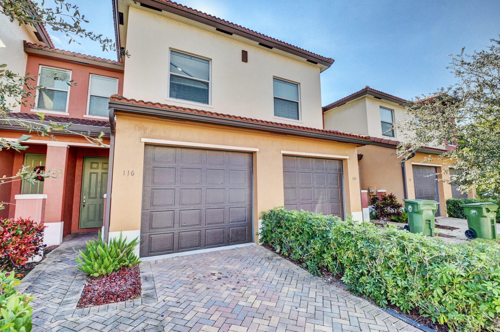 116 Harrington Court, Palm Springs, FL 33461