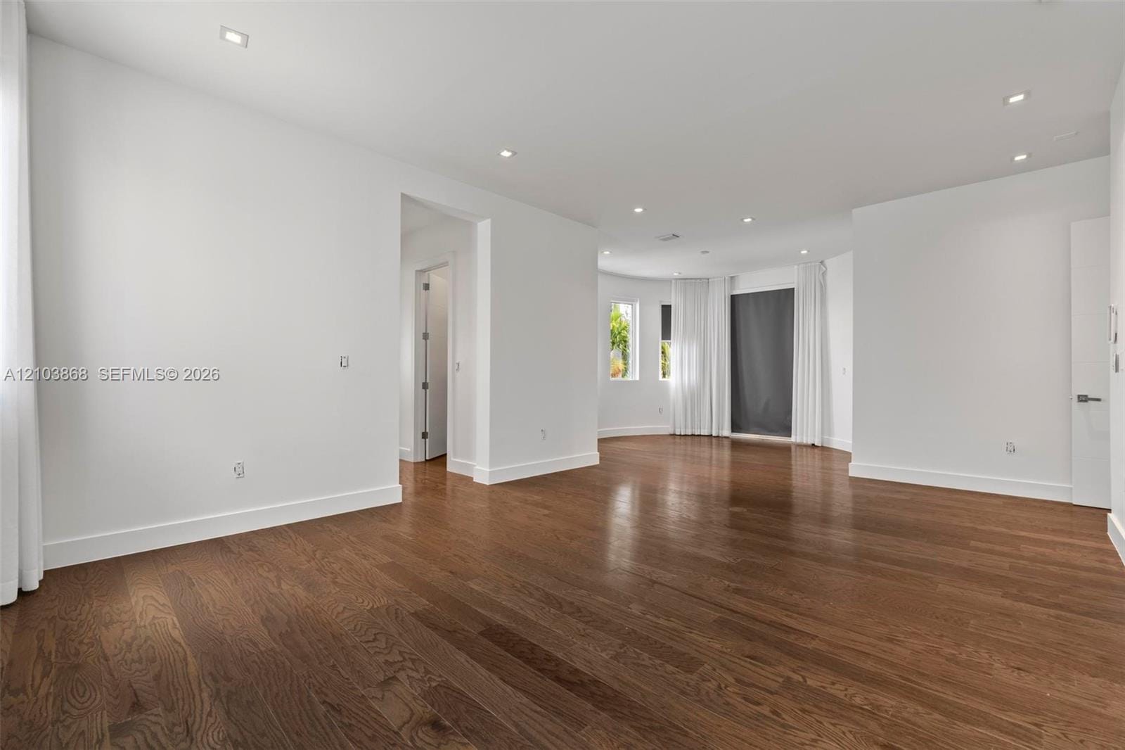 10431 NW 68th Terrace, Doral, FL 33178 photo 24