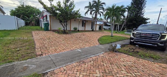 2512 Island Drive, Miramar, FL 33023 photo 4