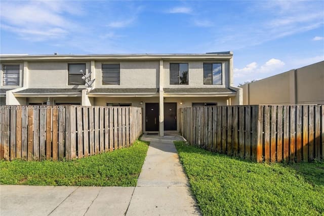 2236 NW 52nd Avenue 2236, Lauderhill, FL 33313