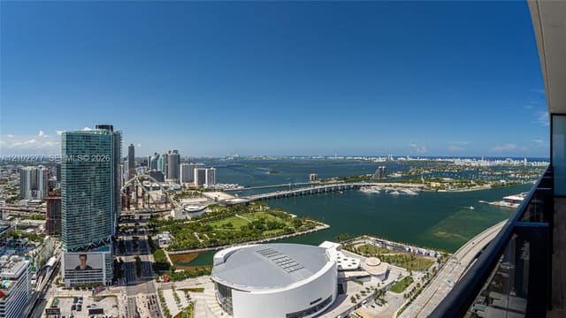 398 NE 5th Street 4401, Miami, FL 33132