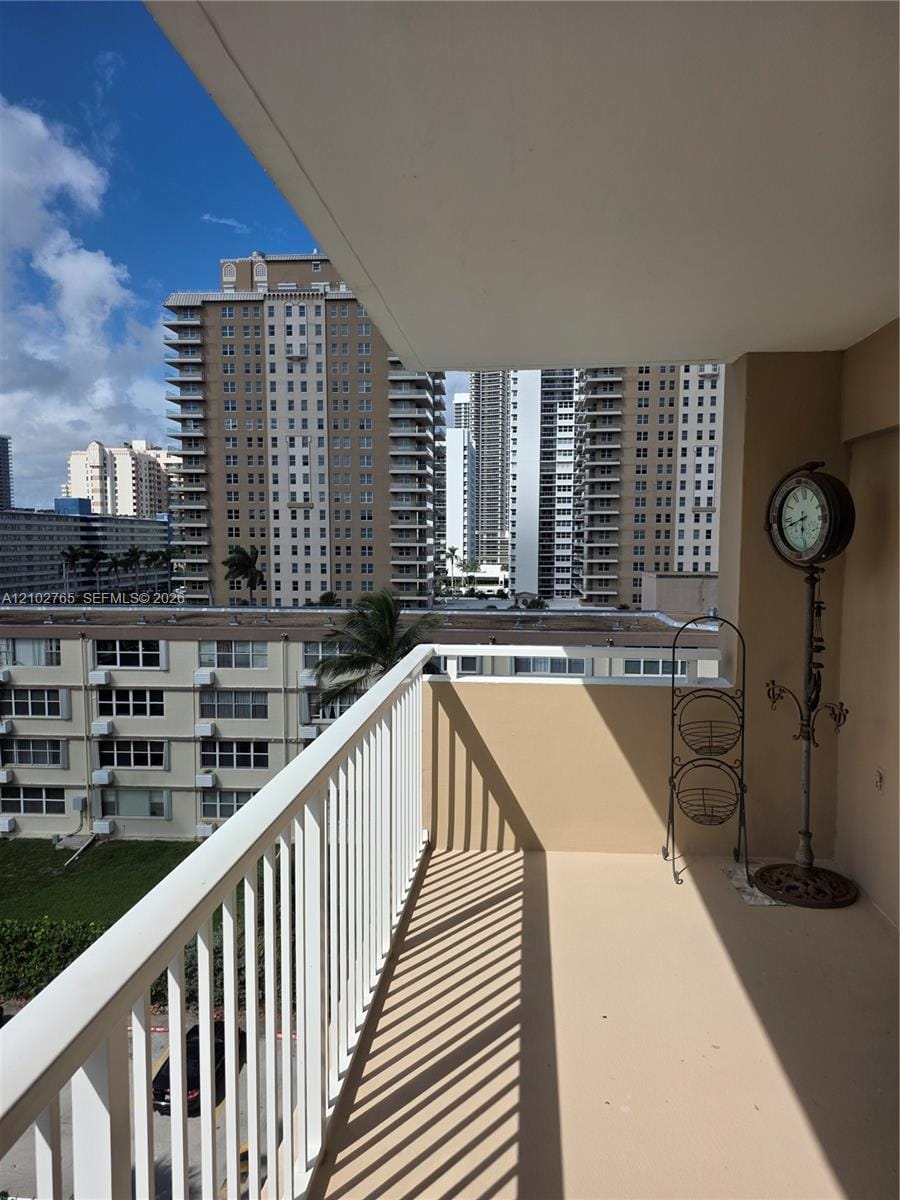 1950 S Ocean Drive 5F — photo 5