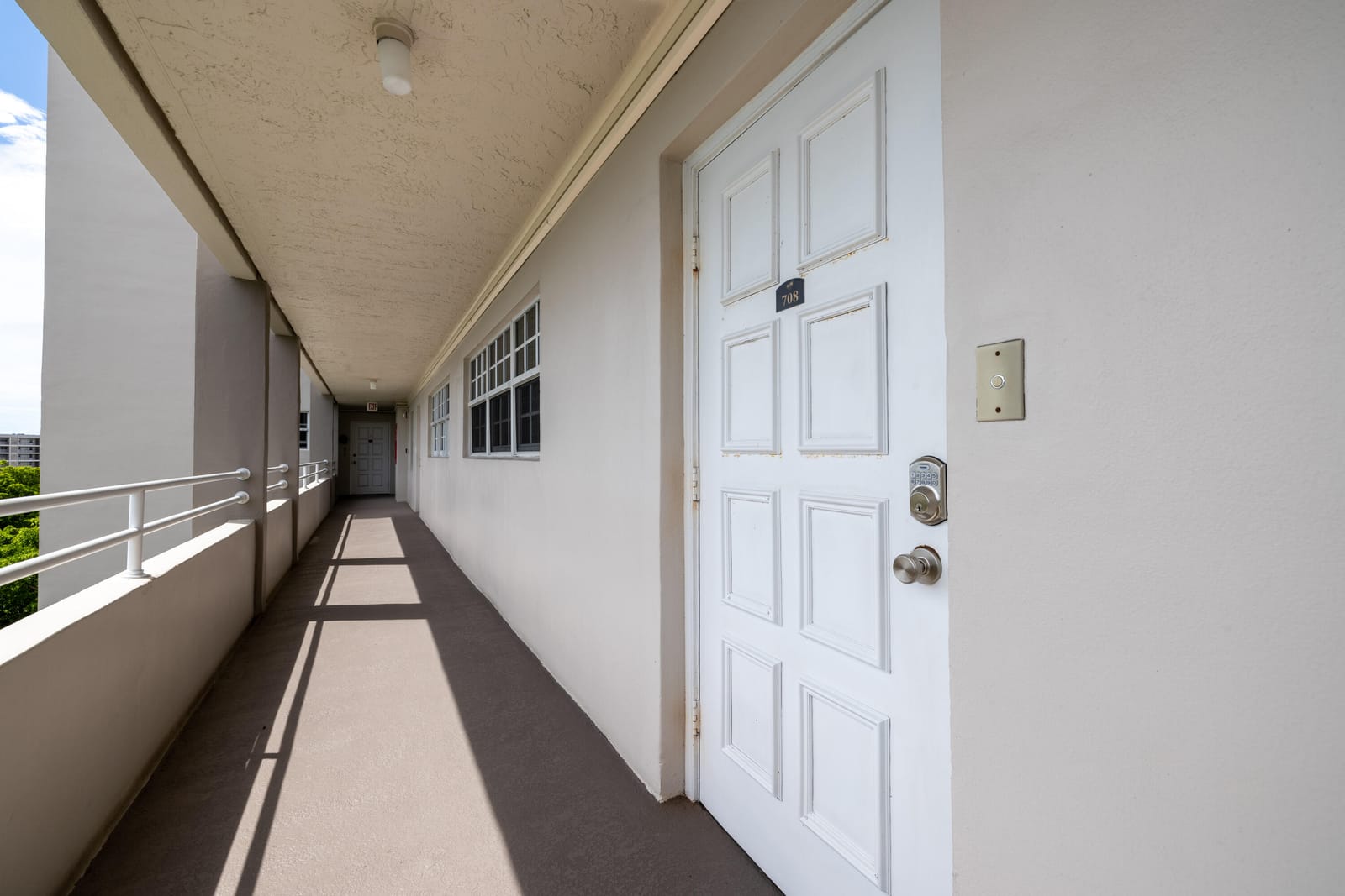 575 Oaks Lane 708, Pompano Beach, FL 33069 photo 21