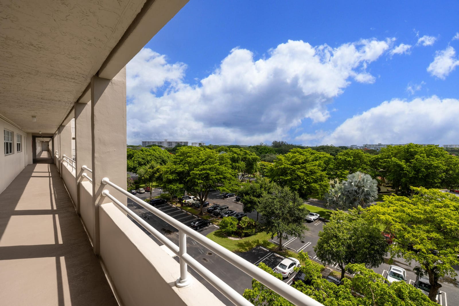 575 Oaks Lane 708, Pompano Beach, FL 33069 photo 22