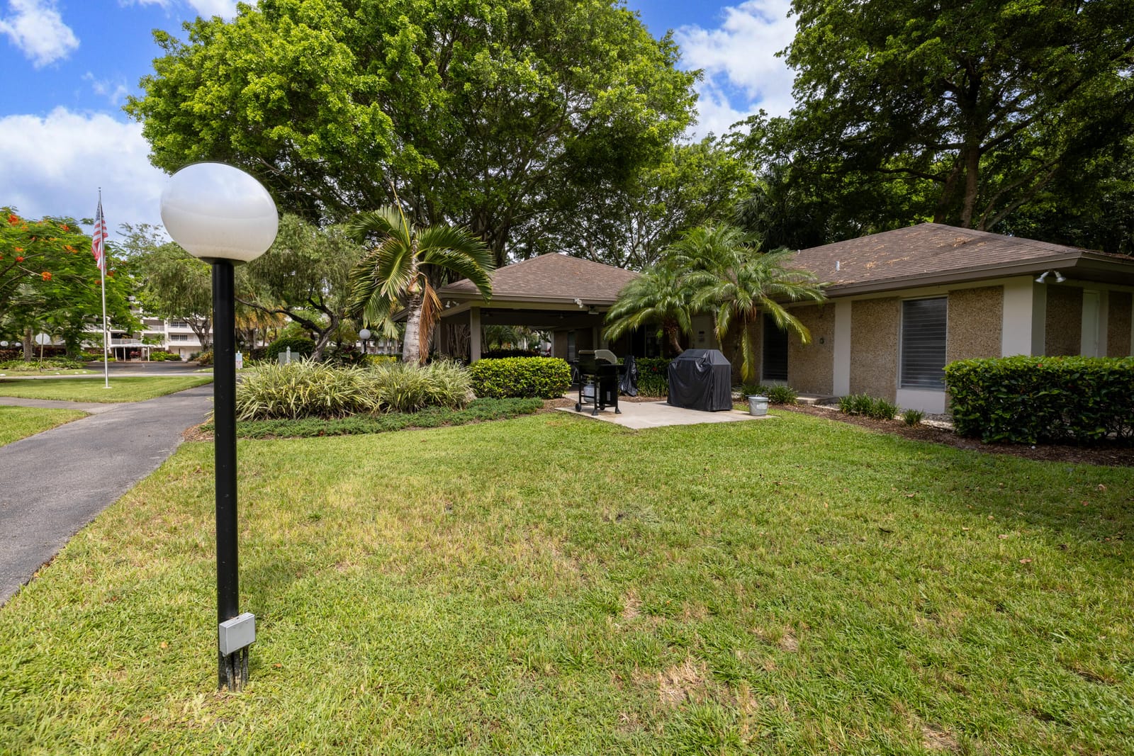 575 Oaks Lane 708, Pompano Beach, FL 33069 photo 30