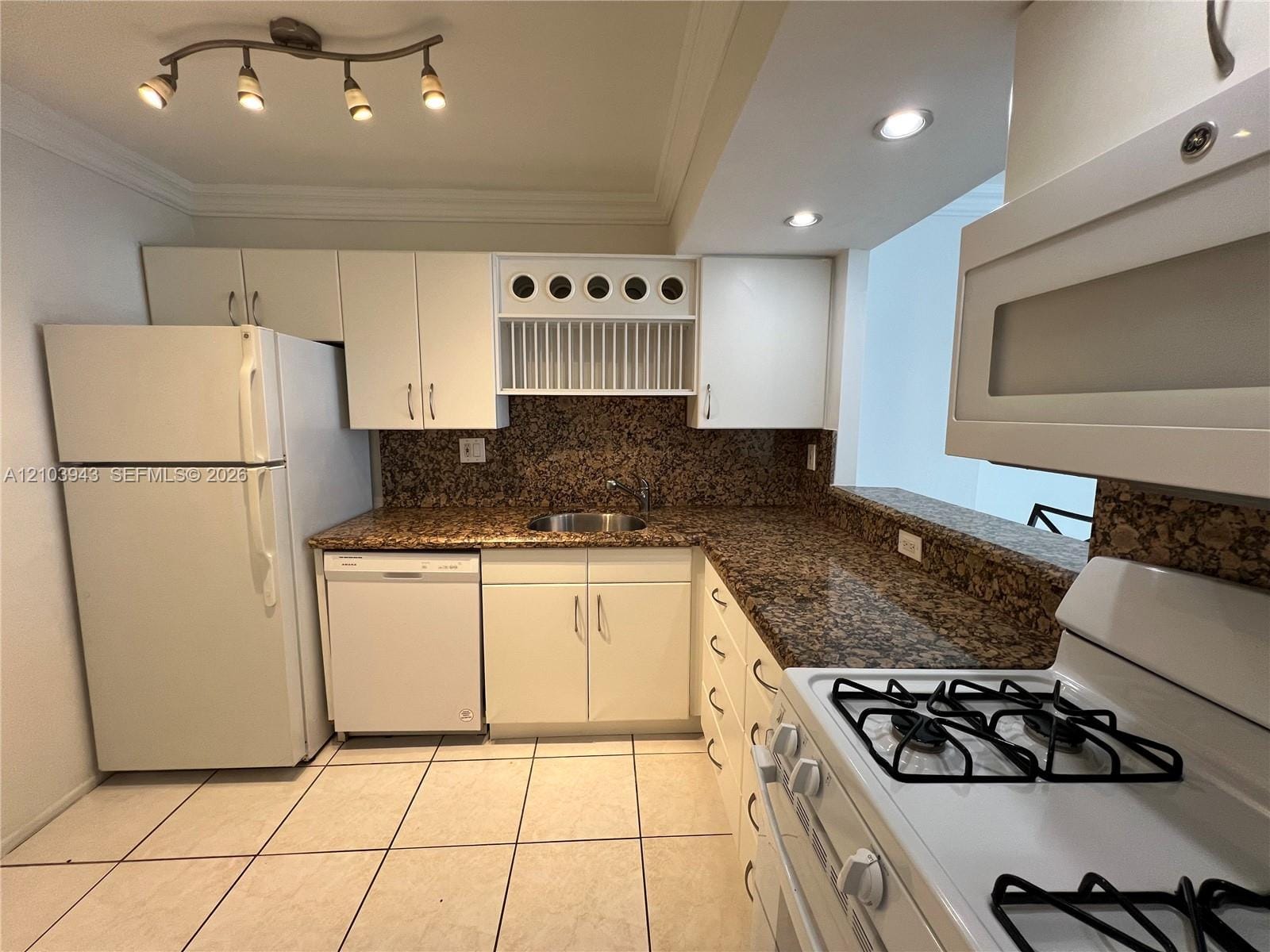 3140 S Ocean Drive 303, Hallandale Beach, FL 33009 photo 7
