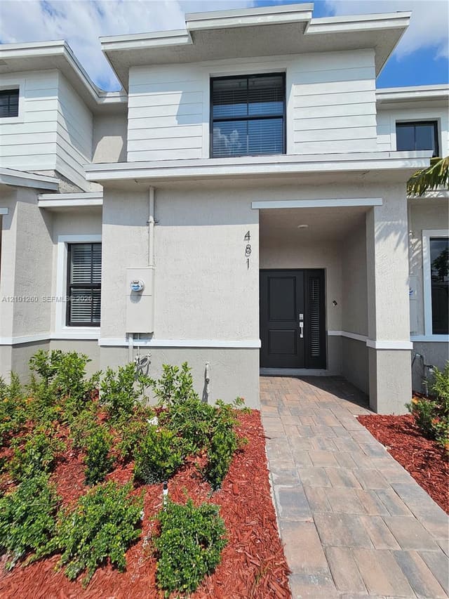 481 NE 15th Street, Florida City, FL 33034