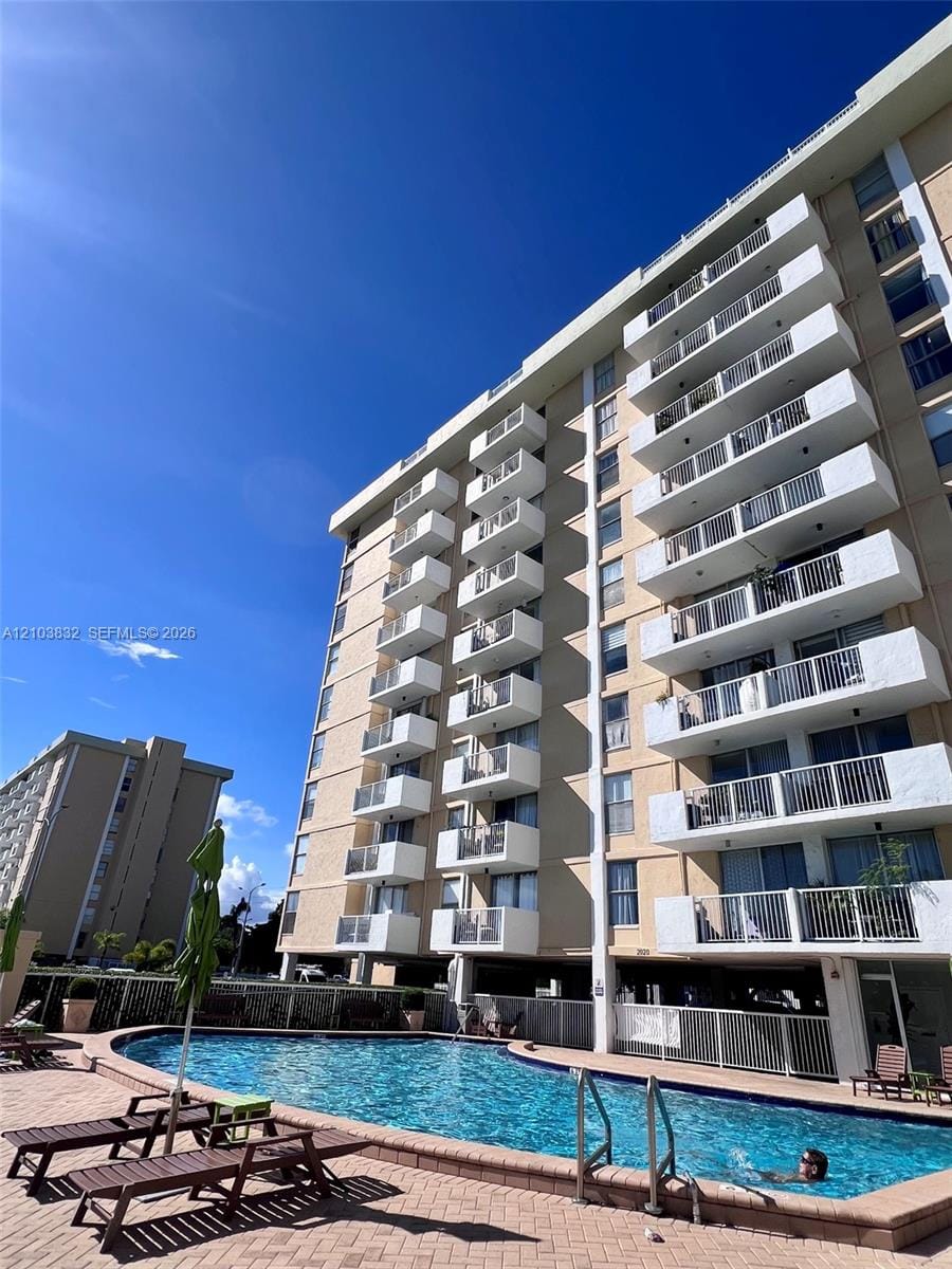 2020 NE 135th Street 810, North Miami, FL 33181 photo 10