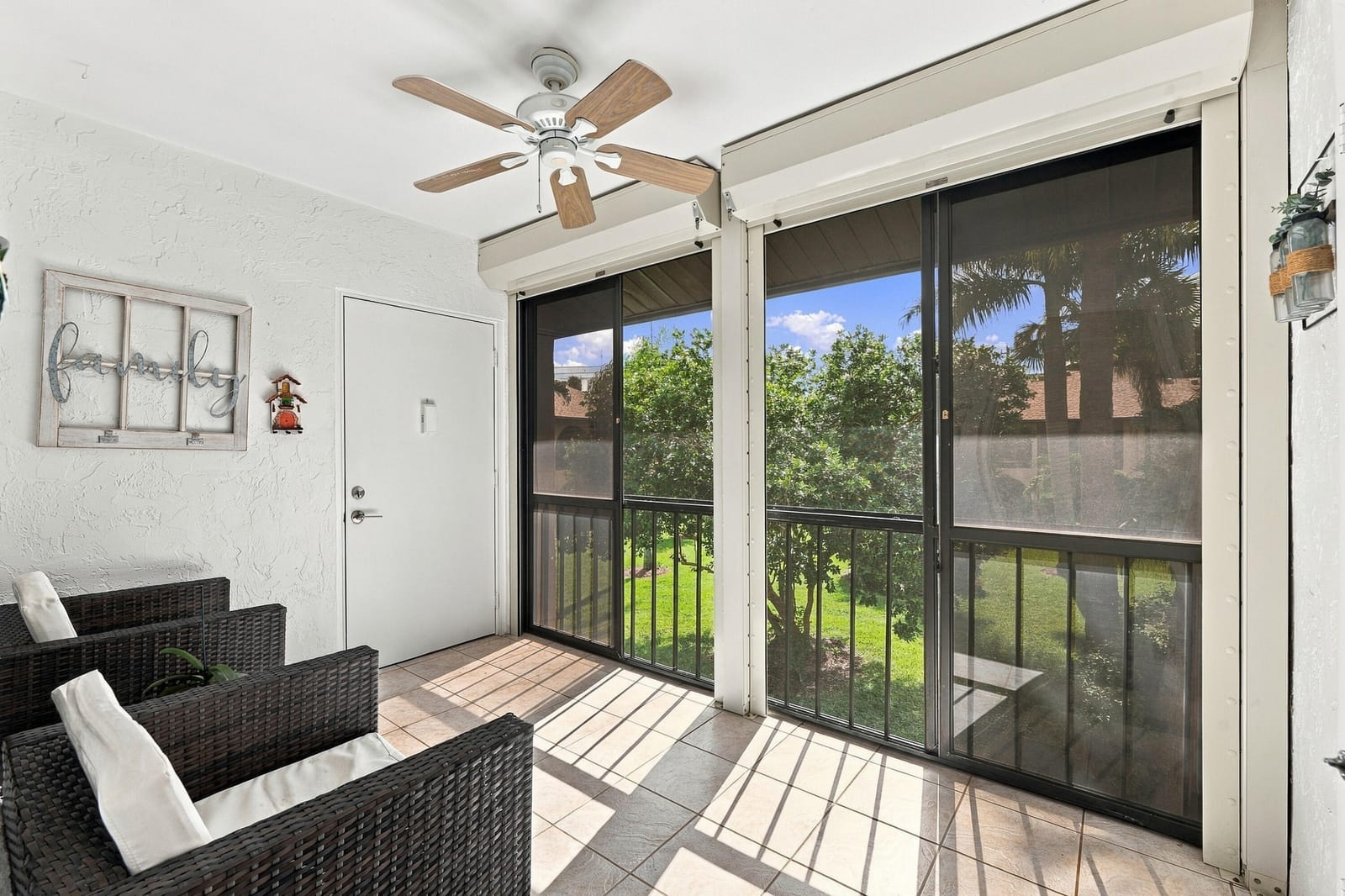 313 PINE RIDGE Circle C-2 — photo 3