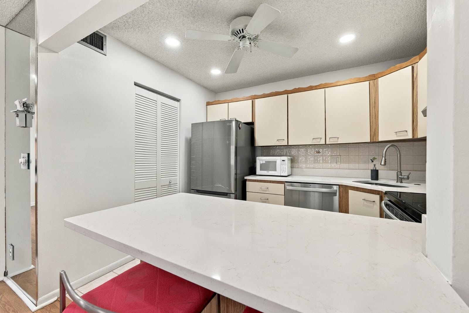 313 PINE RIDGE Circle C-2 — photo 10