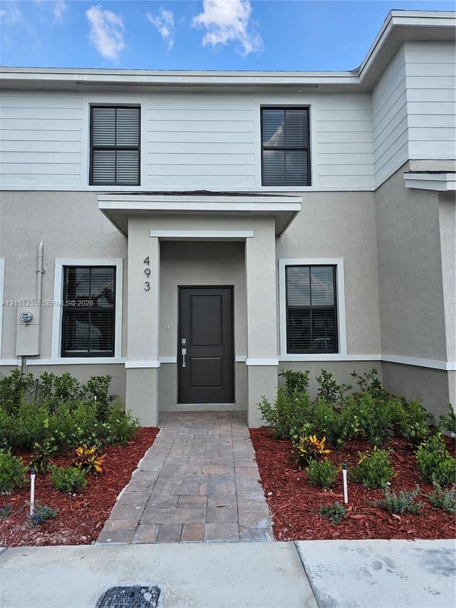 493 NE 15th Street, Florida City, FL 33034