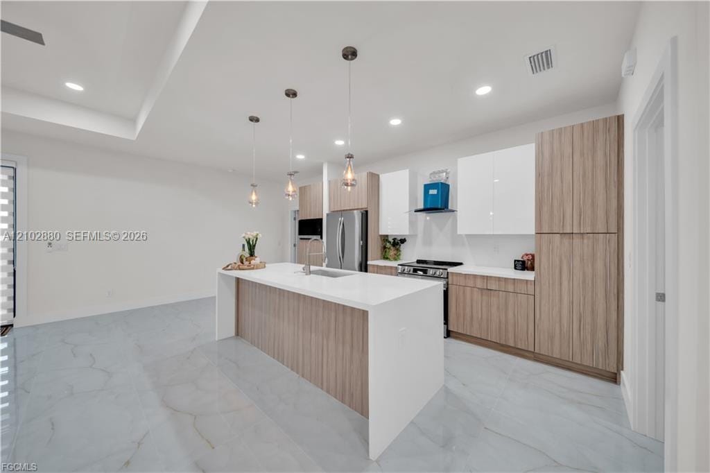 1909 NE 19th Place, Cape Coral, FL 33909 photo 9