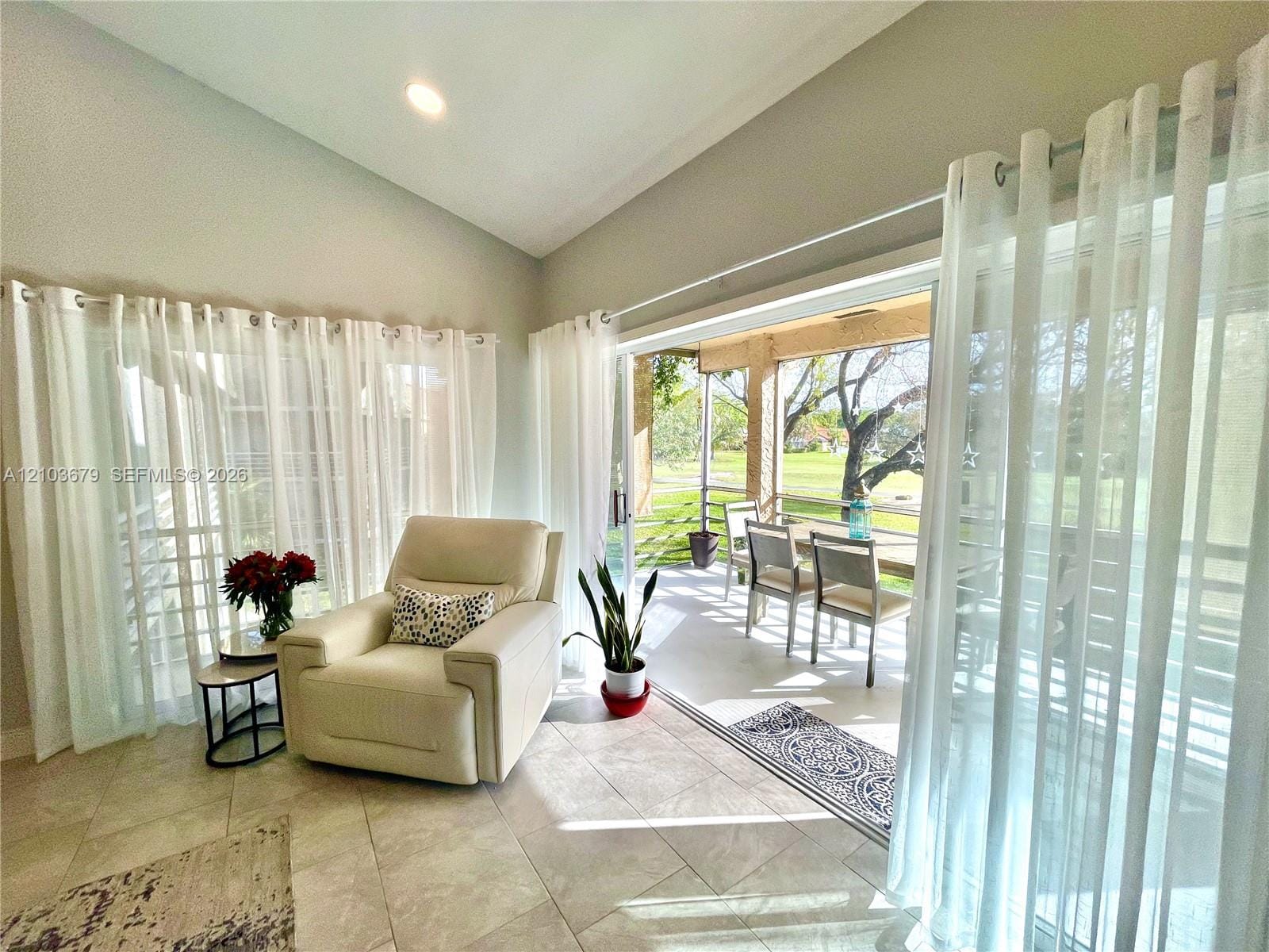 7502 NW 86th Terrace 202, Tamarac, FL 33321 photo 2