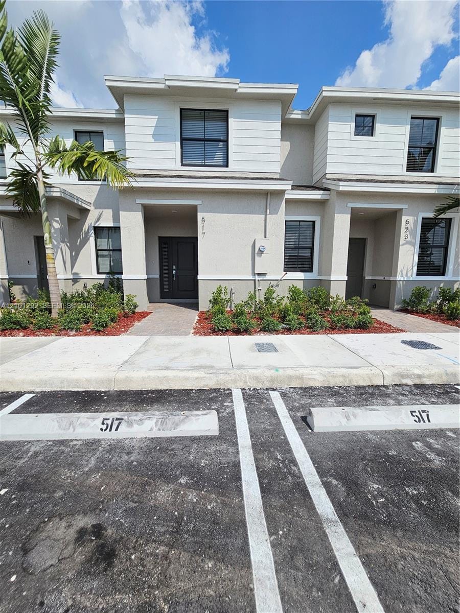 517 NE 15th Street, Florida City, FL 33034 photo 2
