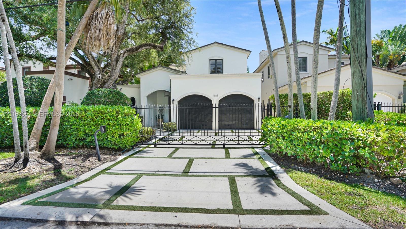 1668 Micanopy Avenue, Miami, FL 33133 photo 2