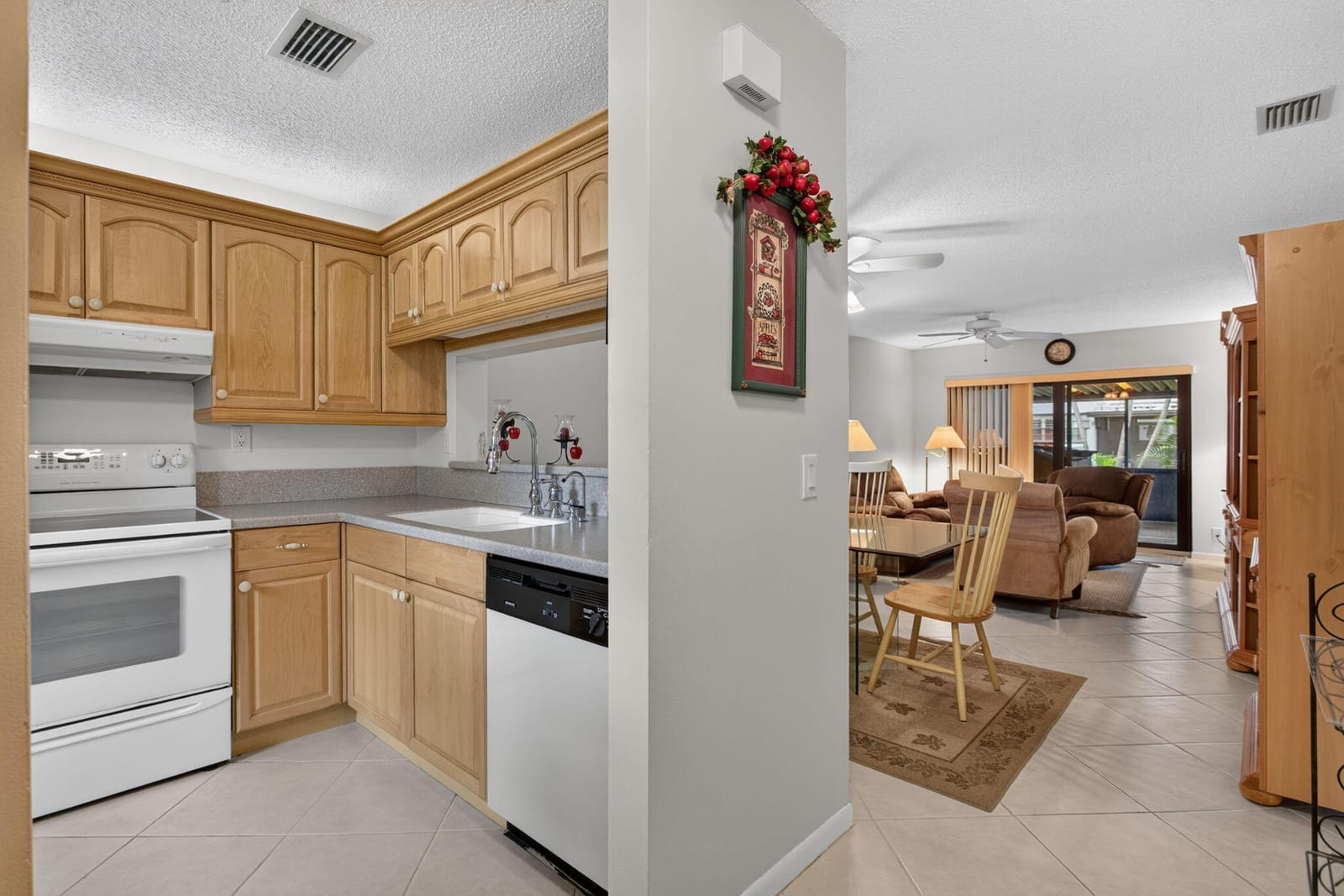 509 NW 36th Avenue, Deerfield Beach, FL 33442 photo 8