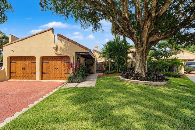 5987 PATIO Drive, Boca Raton, FL 33433