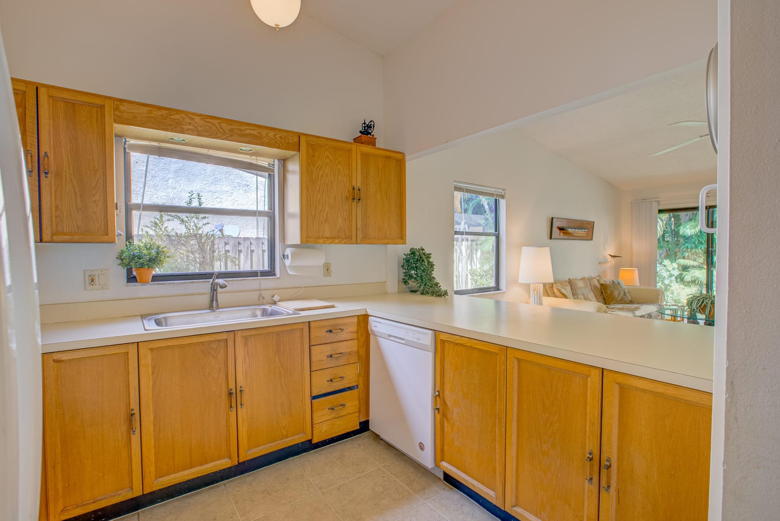1092 Raintree Court — photo 9