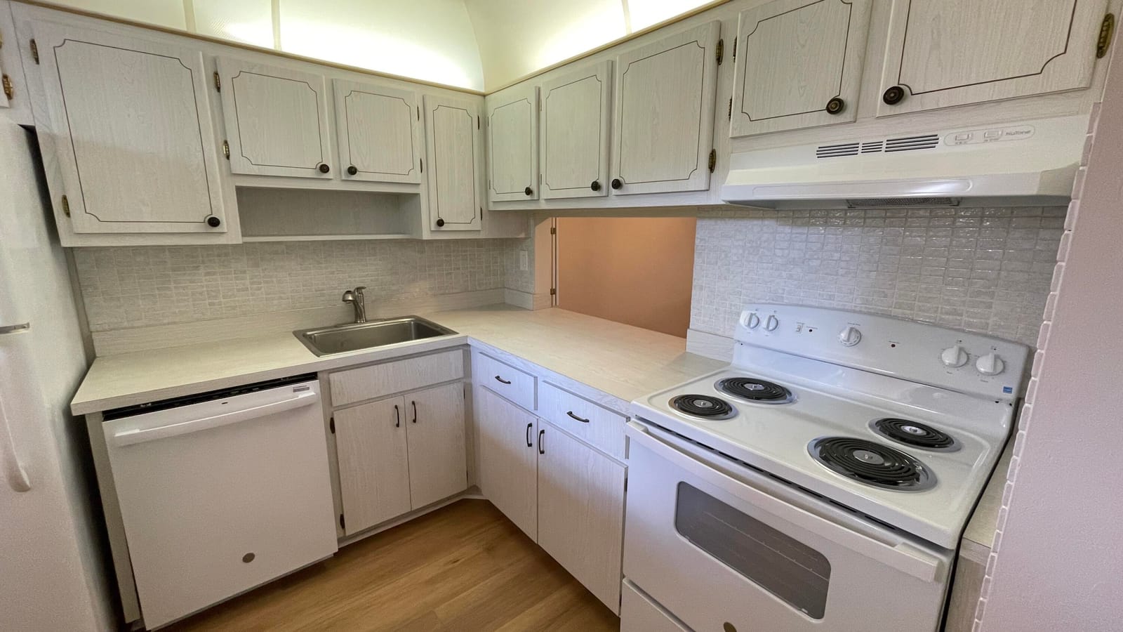 2856 Garden Drive S 102 — photo 8
