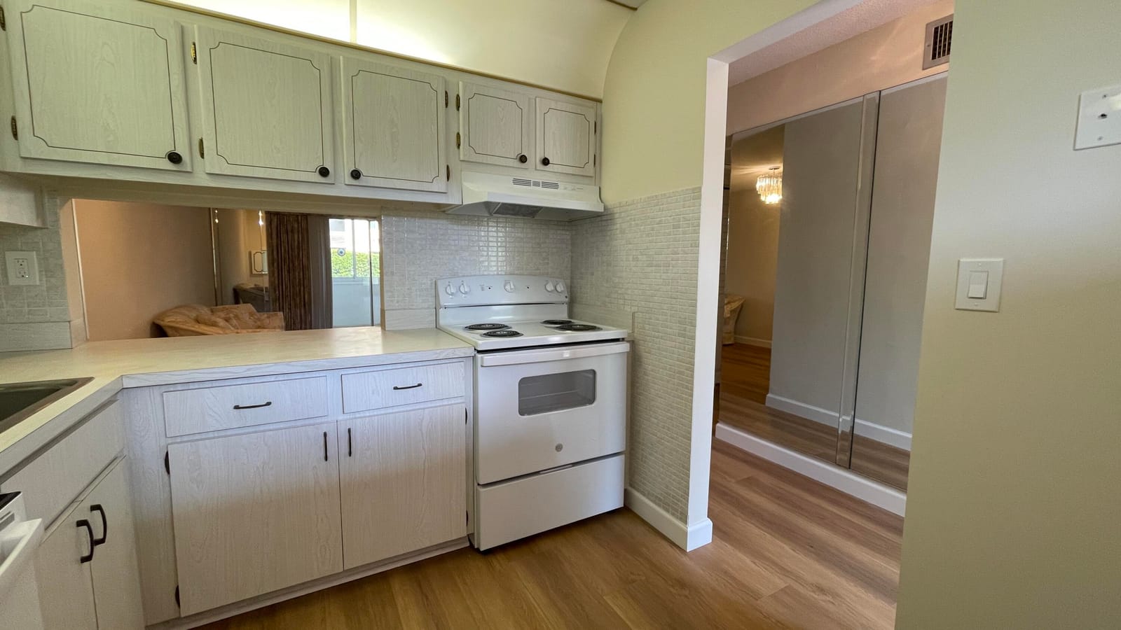 2856 Garden Drive S 102 — photo 10