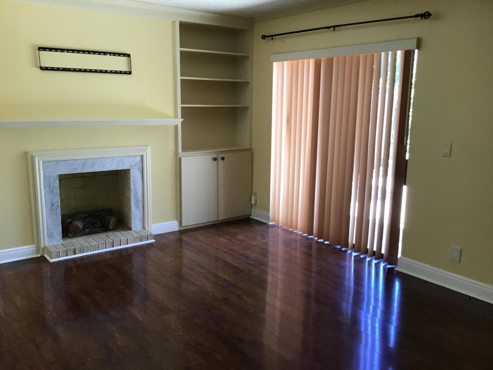 1600 FOREST LAKES Circle A — photo 3