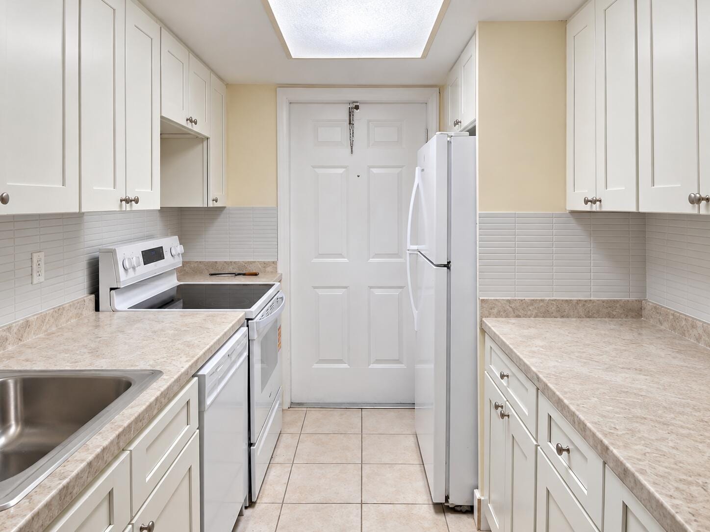 1500 CRESCENT Circle B210, Lake Park, FL 33403