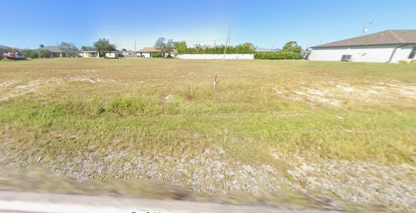 1820 CHIQUITA Boulevard N, Cape Coral, FL 33993 photo 2