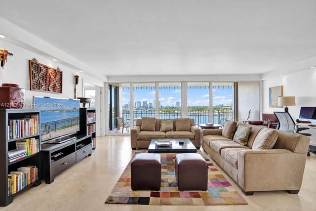 1 Grove Isle Drive A1108, Miami, FL 33133
