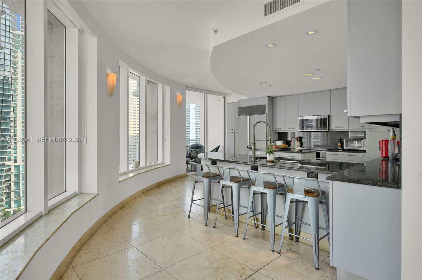 901 Brickell Key Boulevard 2204, Miami, FL 33131 photo 5