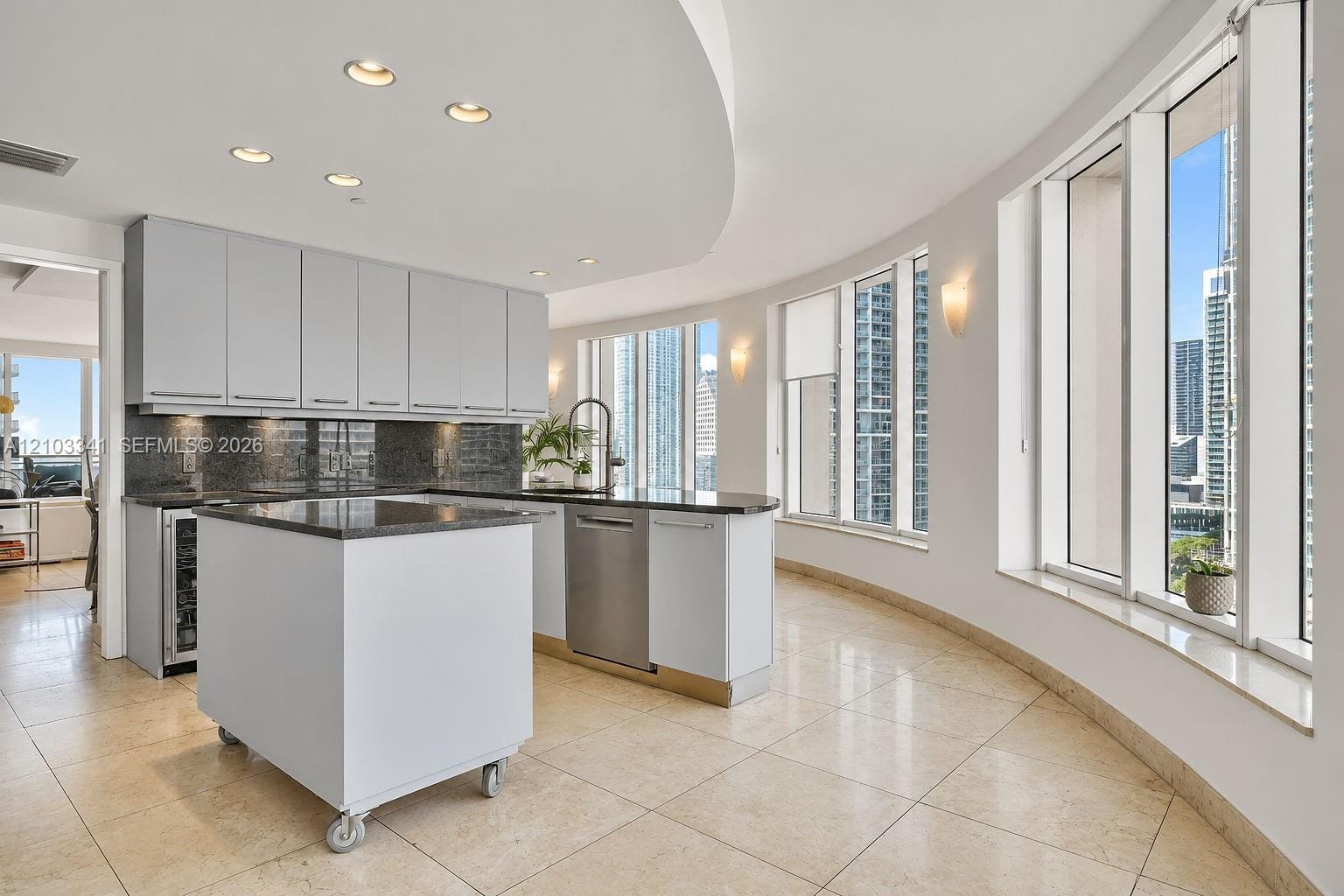 901 Brickell Key Boulevard 2204, Miami, FL 33131 photo 8