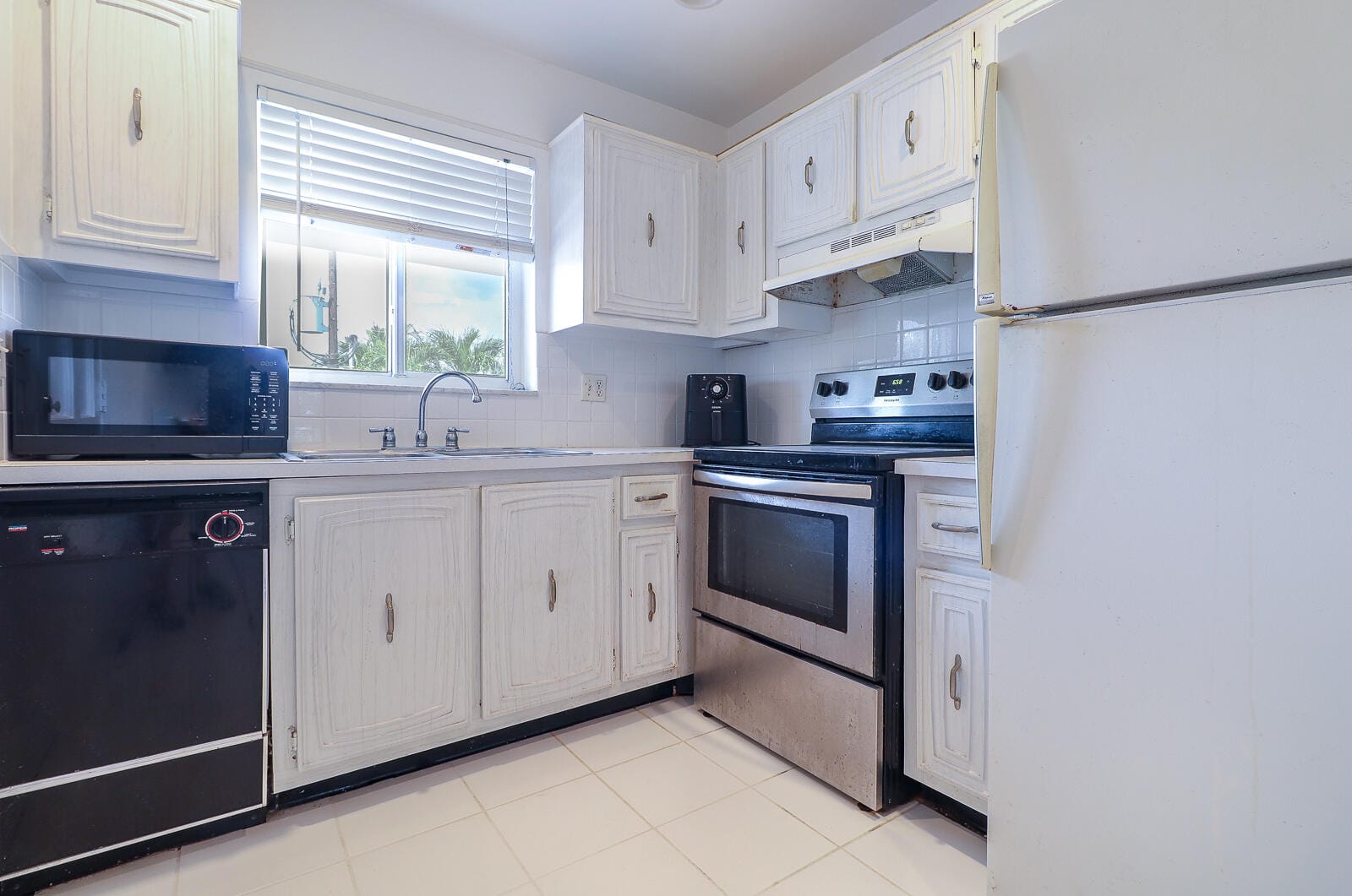 8 Garden Street 205R, Tequesta, FL 33469 photo 14
