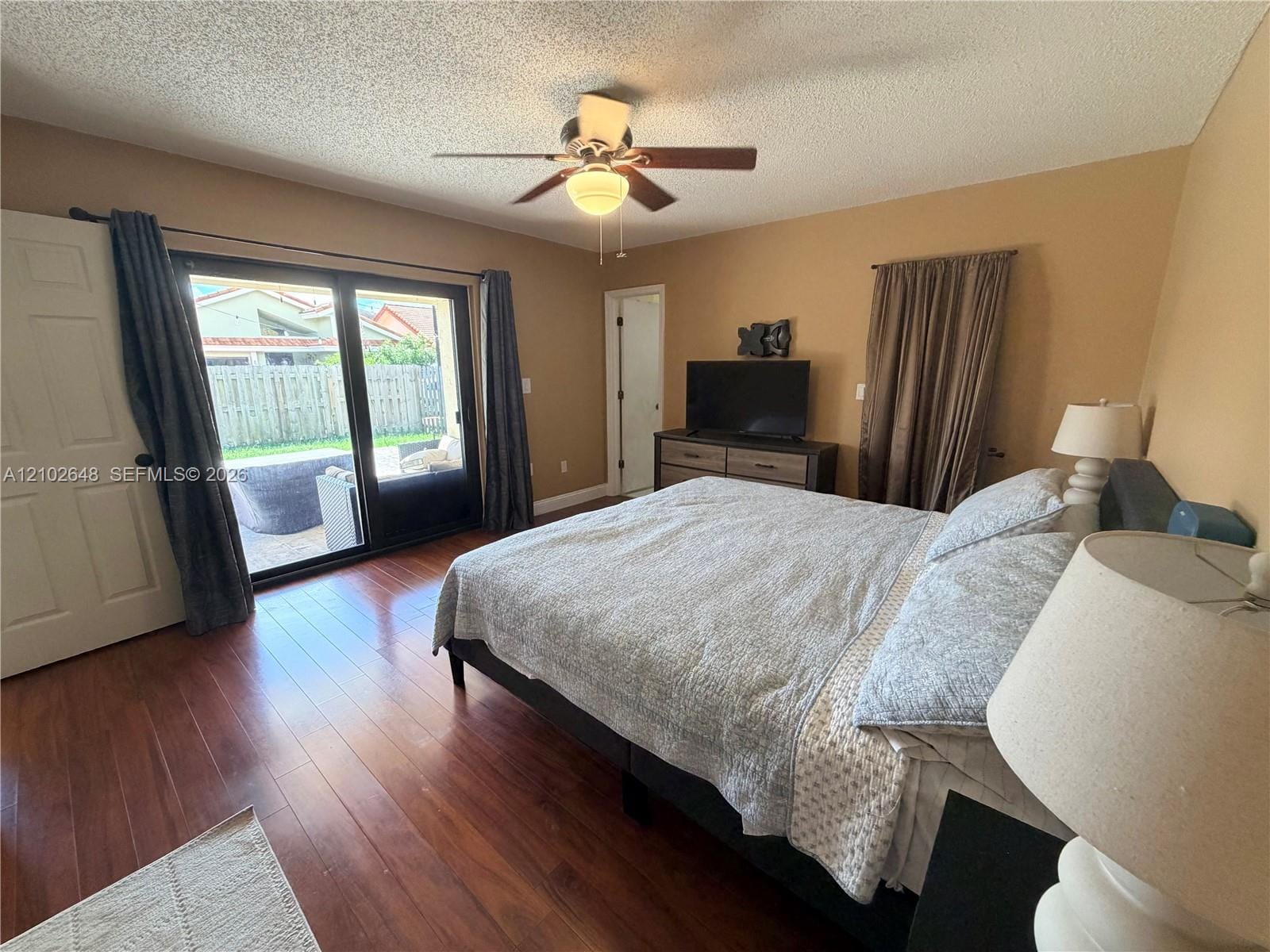 19040 NW 85th Avenue, Hialeah, FL 33015 photo 13