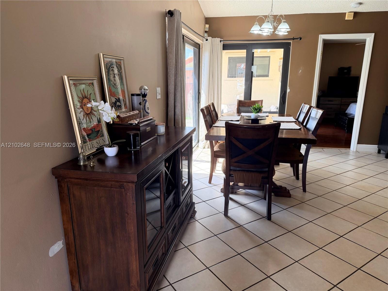 19040 NW 85th Avenue, Hialeah, FL 33015 photo 5