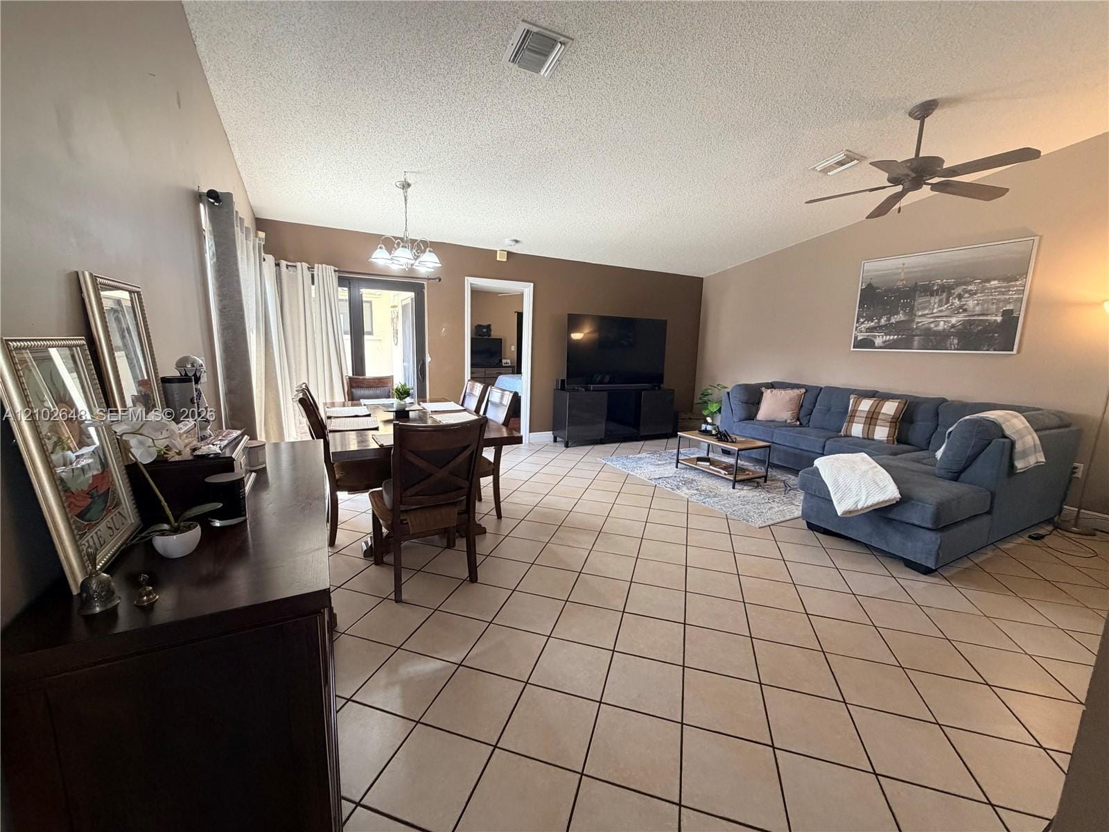 19040 NW 85th Avenue, Hialeah, FL 33015 photo 9