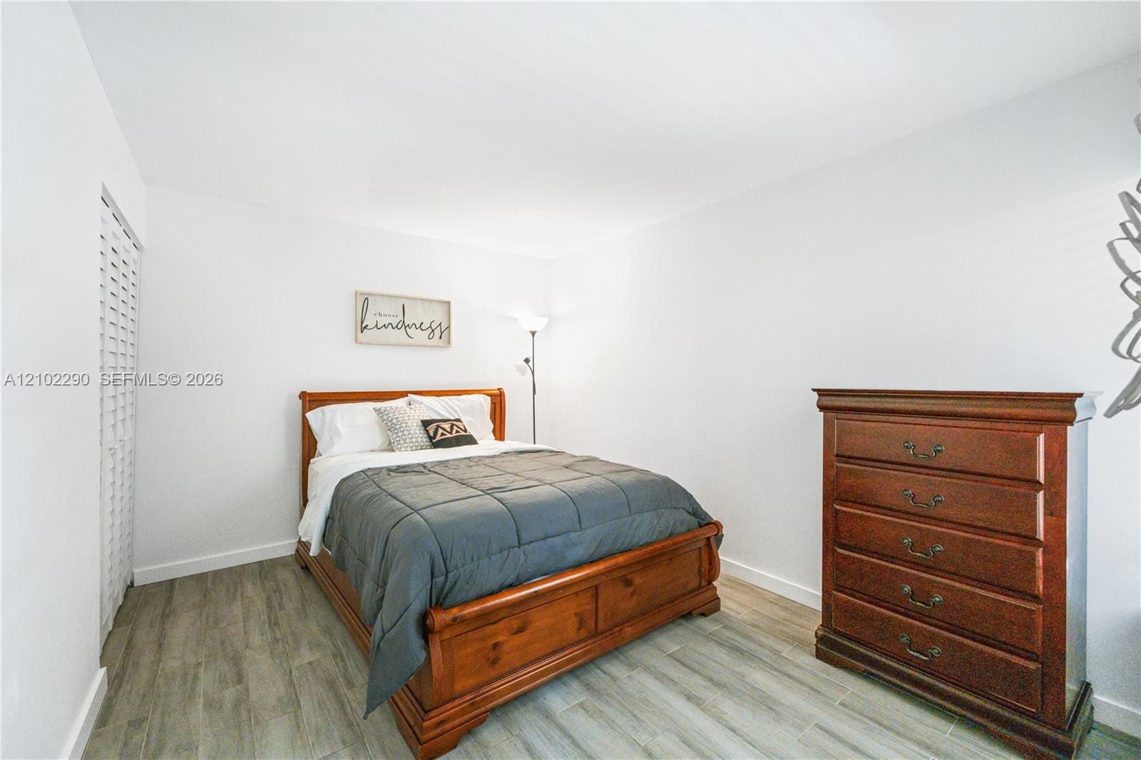 1200 Hyacinth Place 0 — photo 8