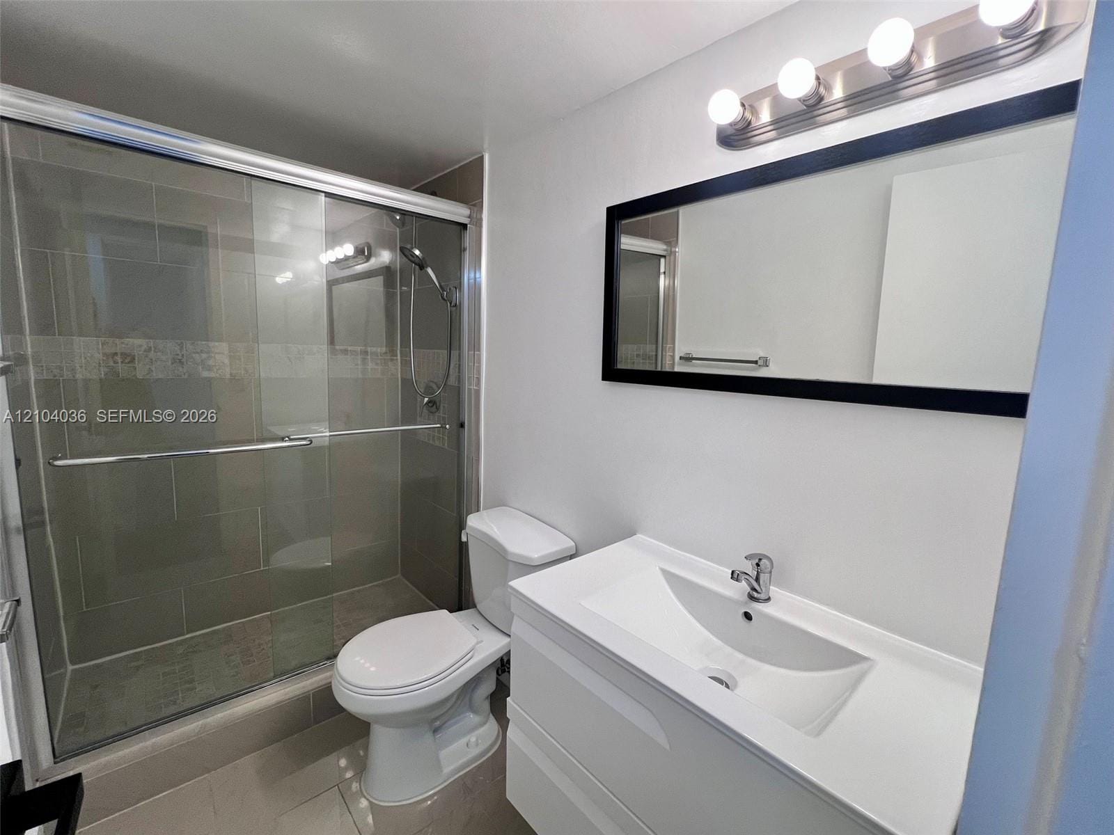 2020 NE 135th Street 810 — photo 8