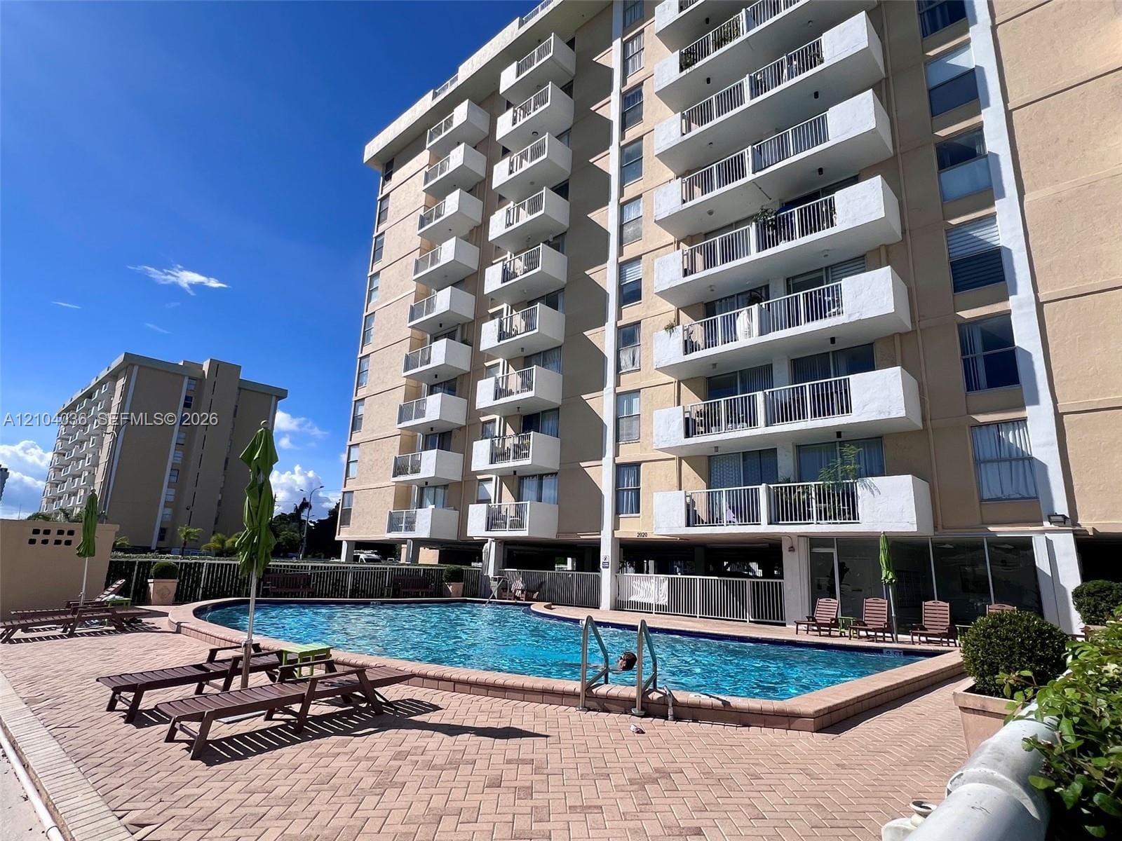2020 NE 135th Street 810, North Miami, FL 33181