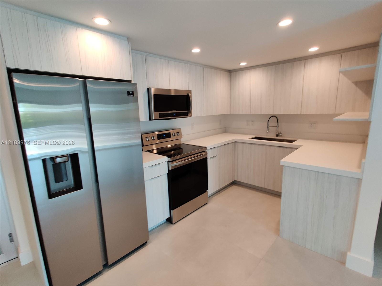 3755 NE 167th Street 23, North Miami Beach, FL 33160 photo 2
