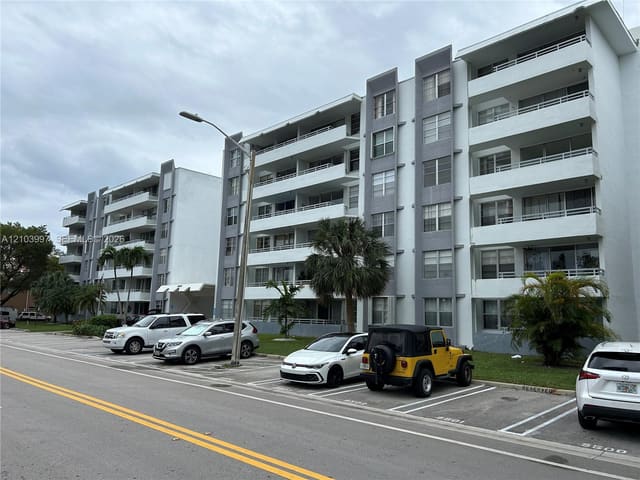 1080 94th Street 501, Bay Harbor Islands, FL 33154