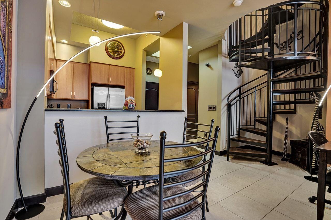 801 S Olive Avenue 225 — photo 11