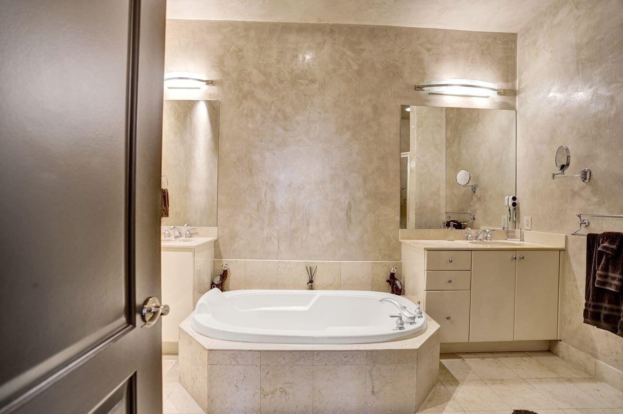 801 S Olive Avenue 225, West Palm Beach, FL 33401 photo 28