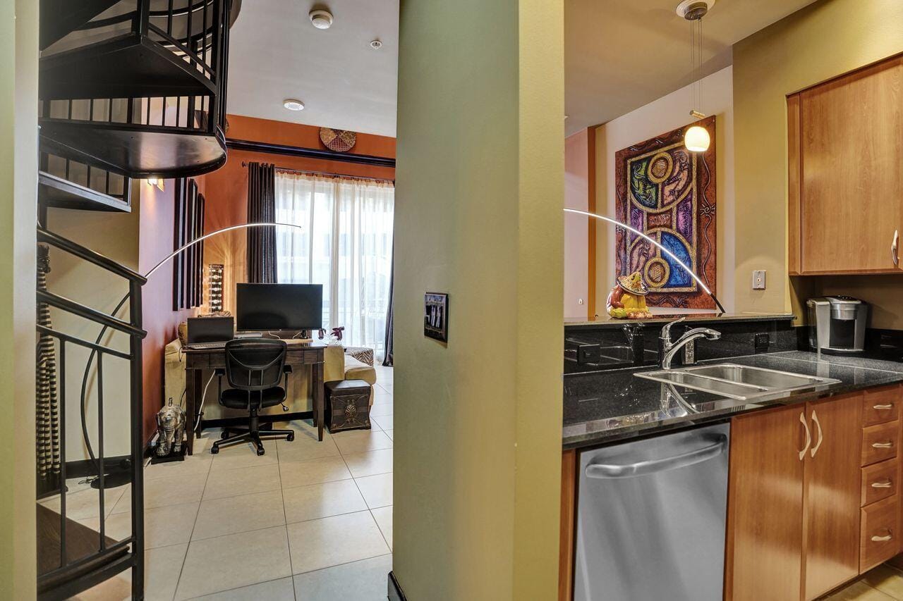 801 S Olive Avenue 225 — photo 8