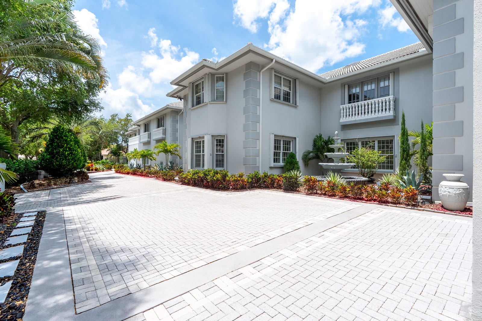 1800 EAGLE TRACE Boulevard, Coral Springs, FL 33071 photo 8