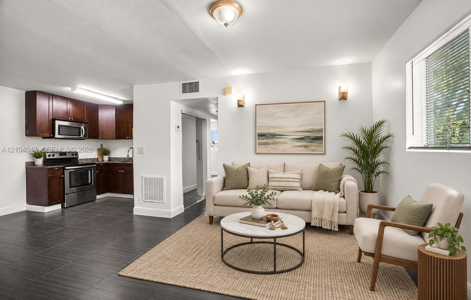 37 SW 14th Street 18, Dania Beach, FL 33004