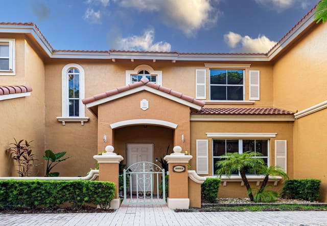 8422 NW 140th Terrace 3603, Miami Lakes, FL 33016