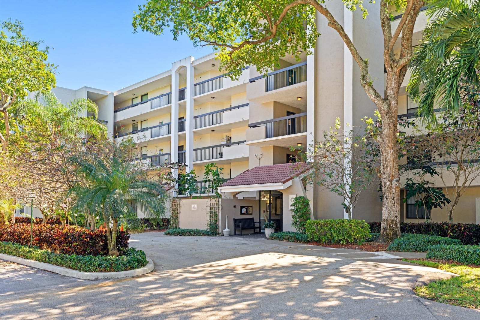 820 Lavers Circle G211 — photo 12